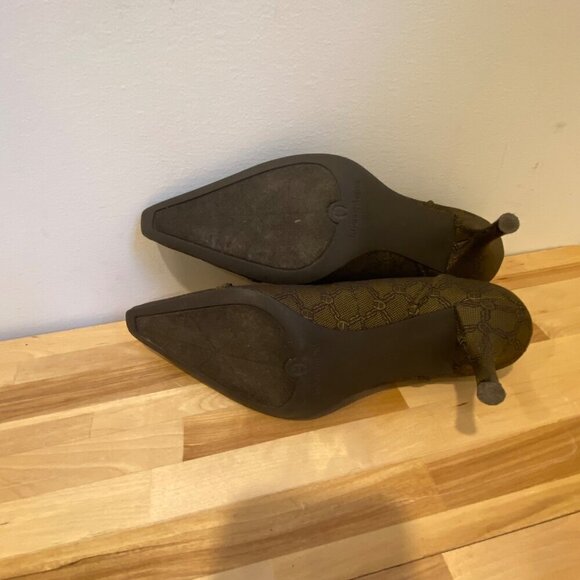 Etienne Aigner Brown Designer Patterned Kitten Heels tan brown gold bow Size 5.5 - Picture 9 of 16